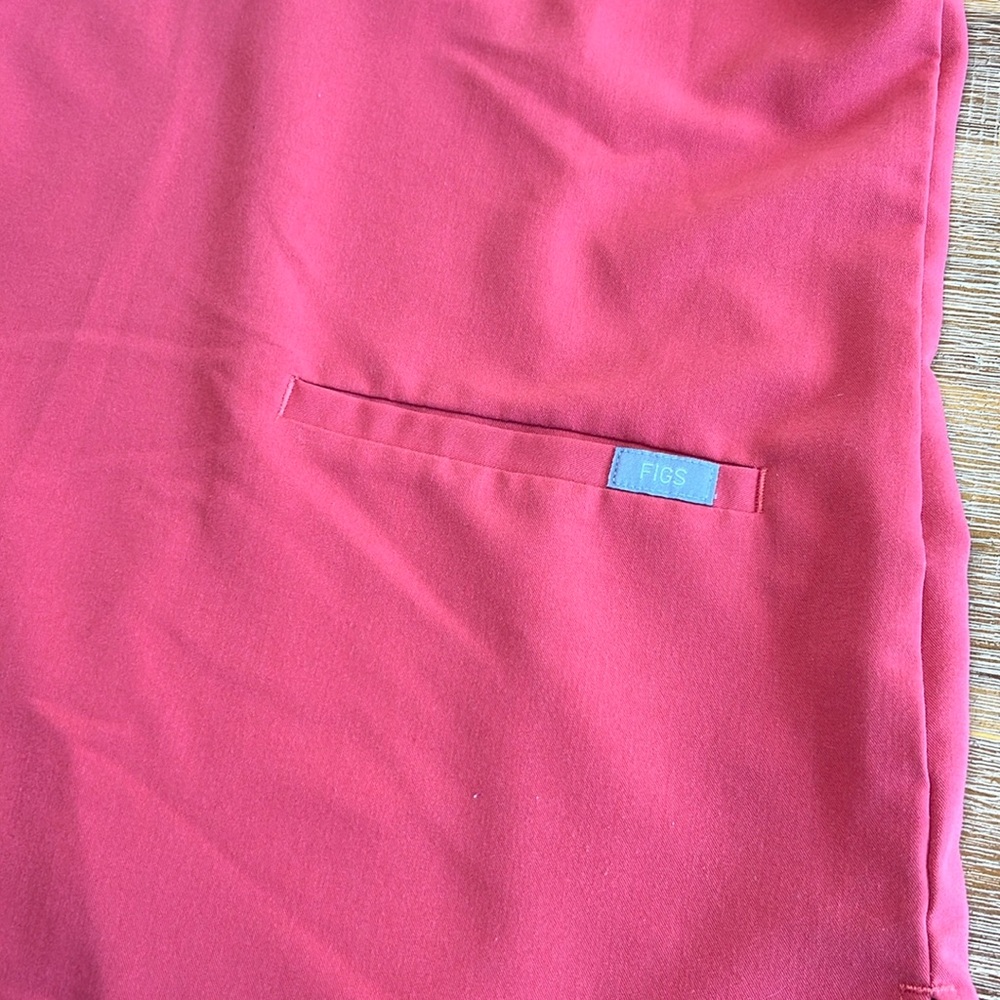 Figs Casma Three-Pocket Scrub Top Limited Edition - Picture 4 of 6